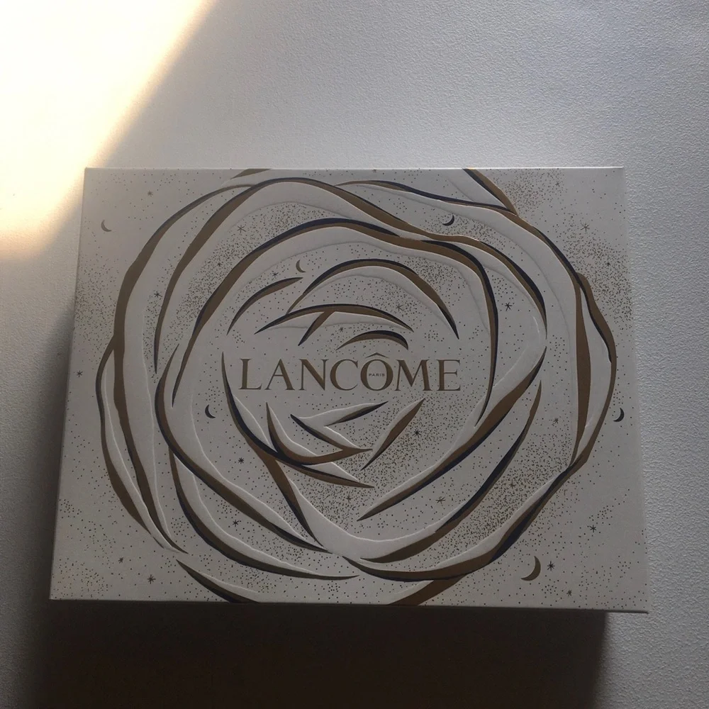 Lancôme 2023 limited holiday collection 10 piece boxed gift set in case NEW